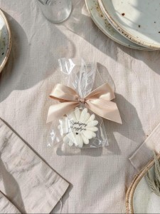 Mydełko stokrotka w celofanie ze wstążką możliwość PERSONALZACJI na PODZIĘKOWANIA - ślub, panieński, baby shower, chrzciny, dla nauczycieli, urodziny i inne uroczystości, podziękowanie naklejka GRATIS (id: 324)